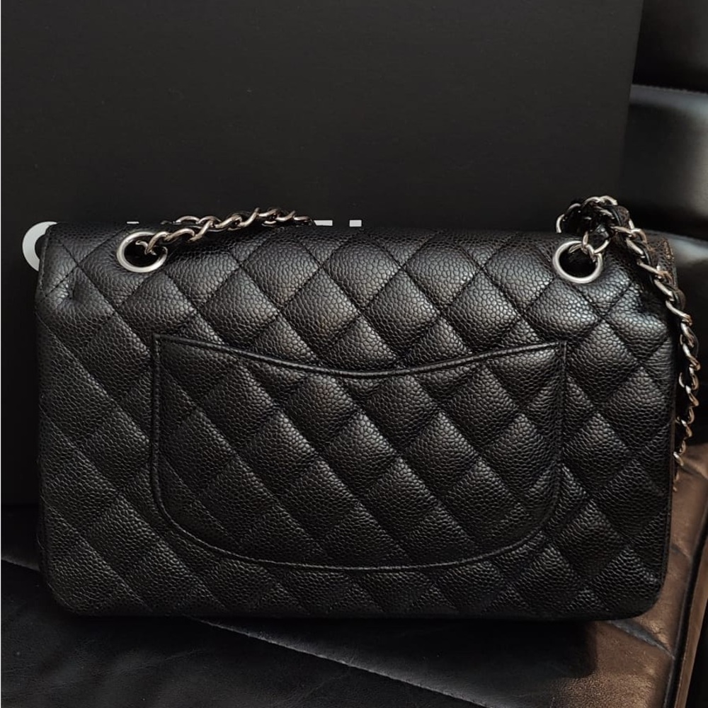 Chanel Black and Burgundy Leather Shoulder Bag - Picture 10 of 13